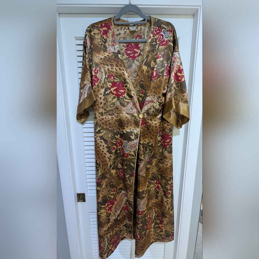 Vintage Elegant Floral Satin Robe - Gold and Red - Picture 1 of 6